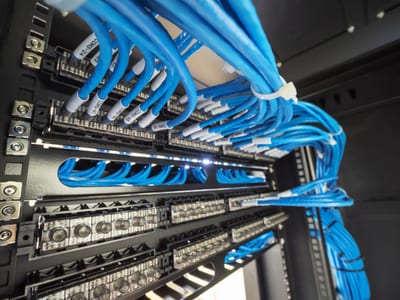 Network cable rack cabinet - data center Arcring Perú