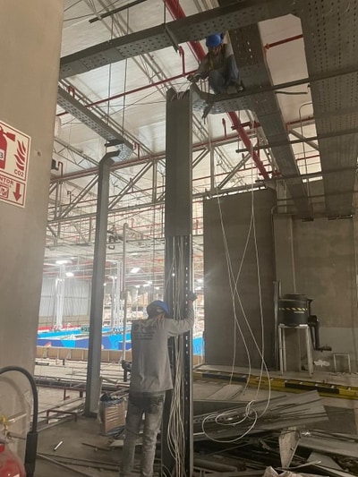 Tendido de cable estructurado en altura con técnico certificado