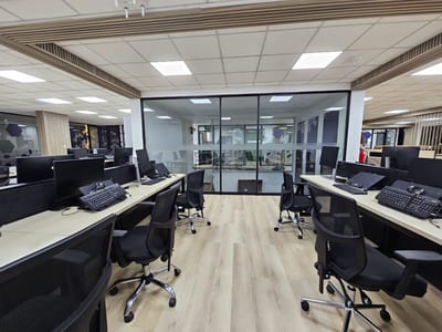 SCANIA - oficinas remodeladas